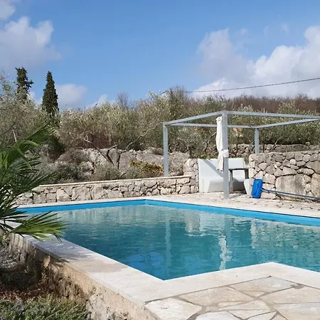 Lovrini Dvori Apartman