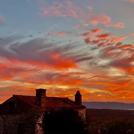 דירה Lovrini Dvori