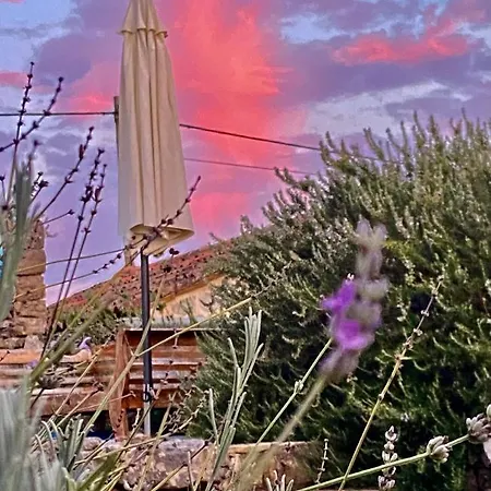 Lovrini Dvori * Brusici