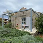 Lovrini Dvori